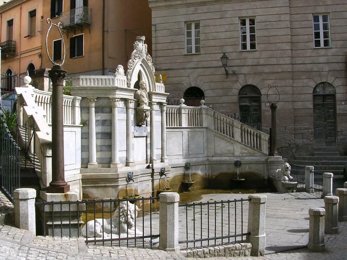 Bed and Breakfast Casa D' Artista B&B Ozieri